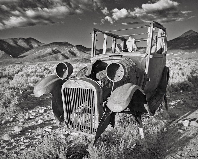 32-Mike_Leonard---A---Abandonded-Car