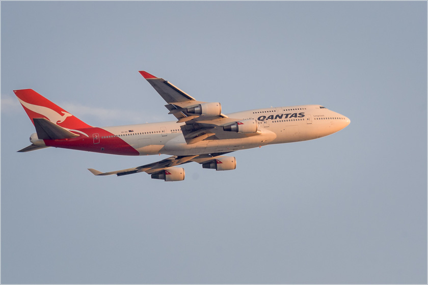 1402--14-Cempa-Qantas_747