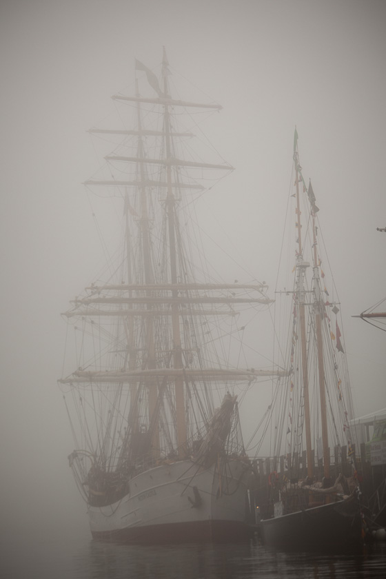 12-c-marypowers-b-fog-tall-ships