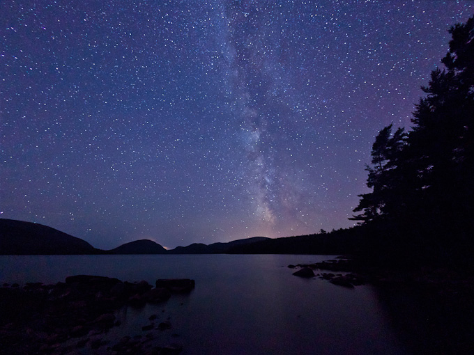 43-Michael_Leonard-A-Night_sky_over_Eagle_Lake