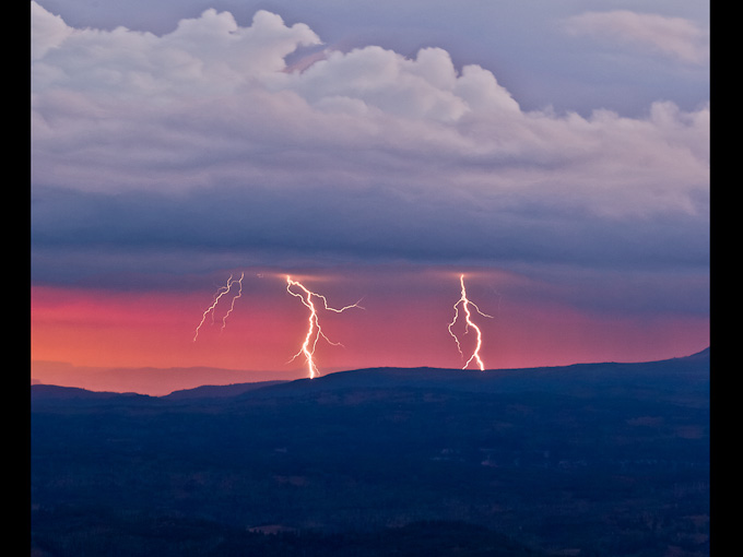 68-Michael_Leonard-A-Dancing_Bolts