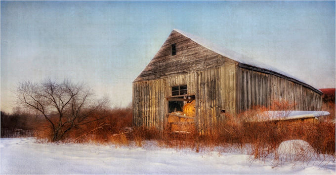 05-DarylannLeonard-A-Winter-Barn
