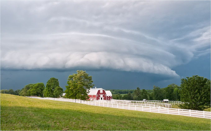 04-MikeCempa_A_The_Storm_Approaches