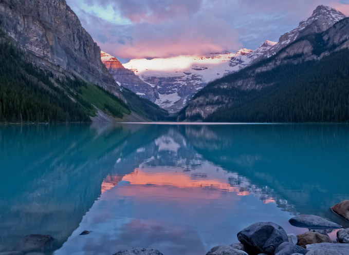 18-lilakirkwood-A-glory-light-on-Lake-Louise