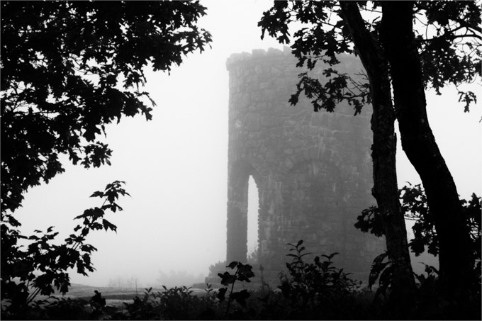 32-LeslieInman-B-Mt.-Battie-Fog