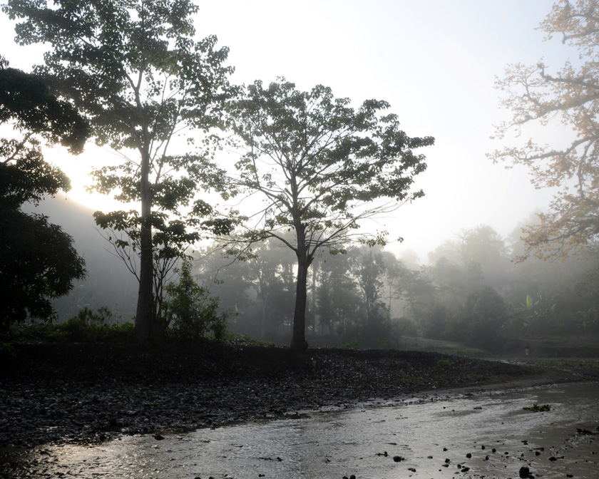 45-daviddraper-A-sunrise-trouin-haiti