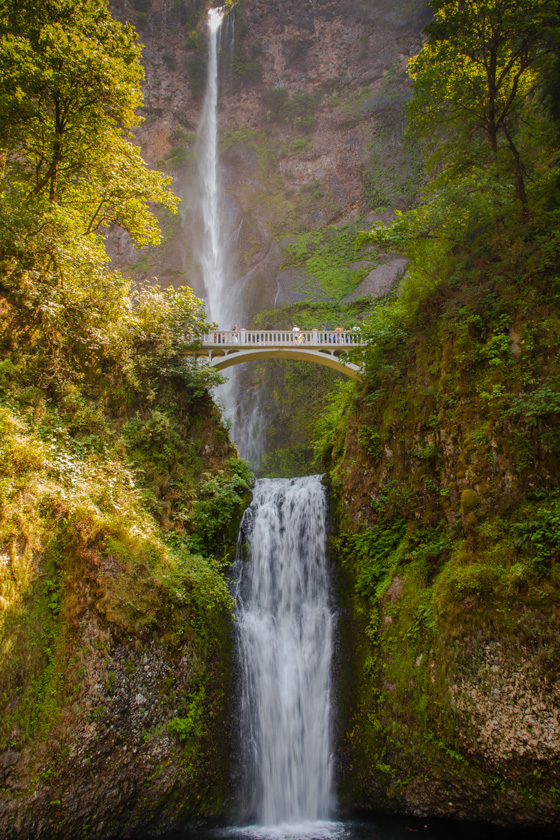 05-Paul_VanDerWerf-B-Multnomah_Falls-1