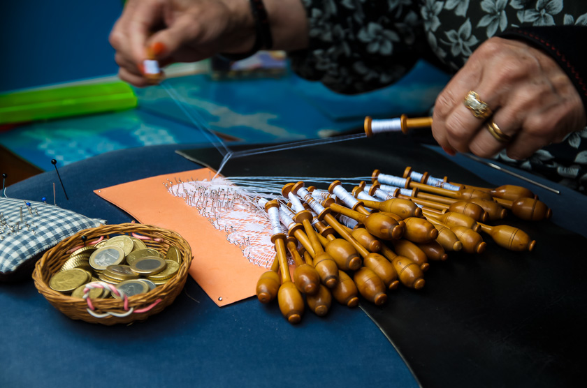 11-maryann-hindle-B-Making-Lace