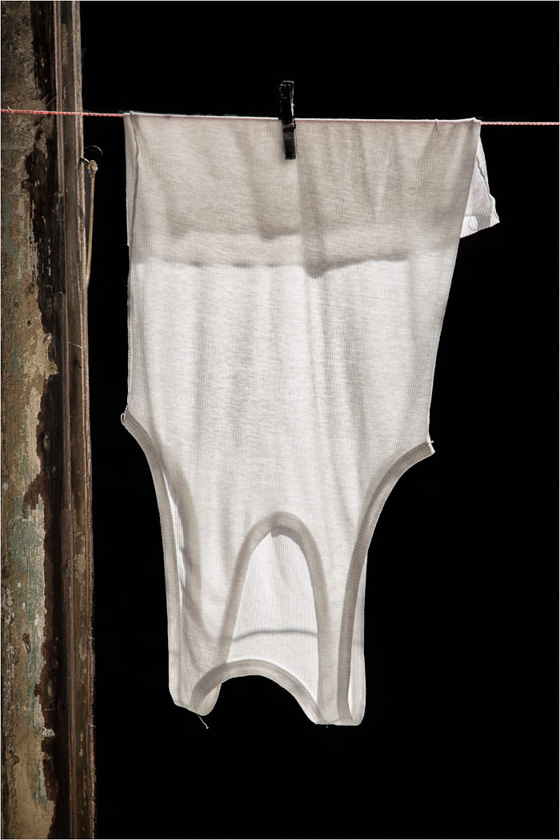 31-C-LindaCullivan-A-laundry-day