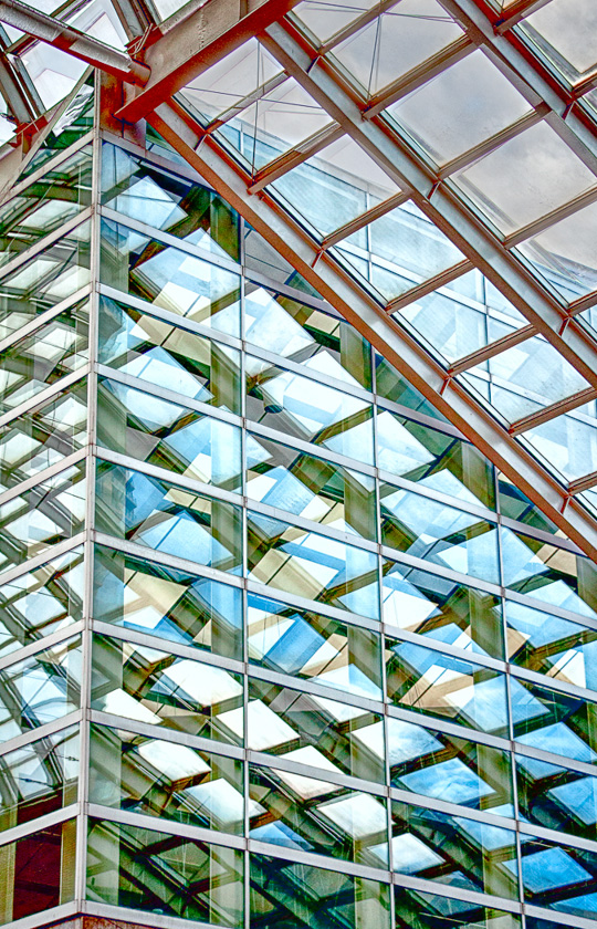 28-FredHeimann-B-glass_on_glass