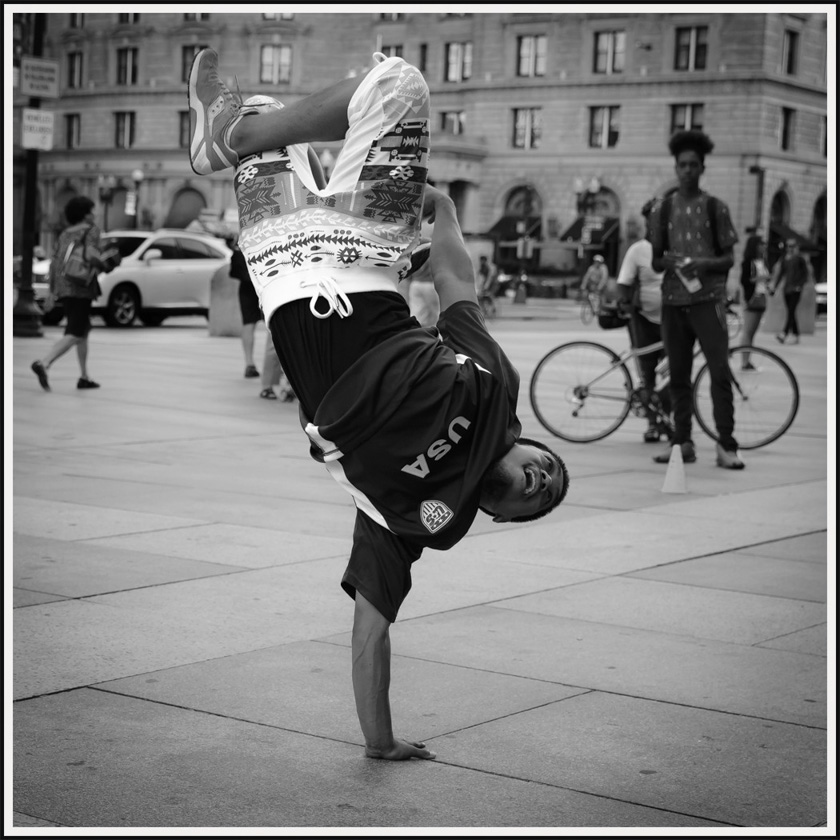 47-mike-beland-b-boston-street-performer-1050