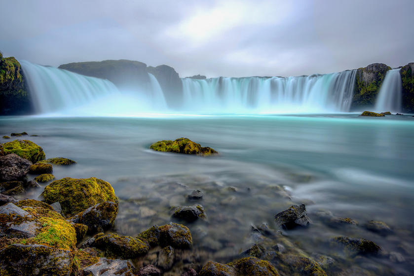 01-rick-thompson-a-godafoss
