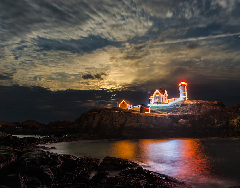 23nubble-light-christmas-night