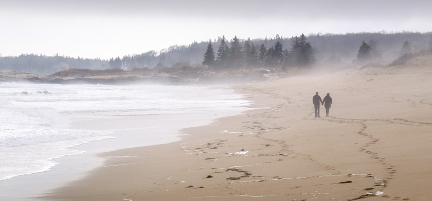 29-lindaalschuler-b-romance-on-the-beach